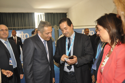 M. Kabbaj et M. Moulay Hfid El Alaoui lors de la présentation de Wafa VO au salon Auto Expo