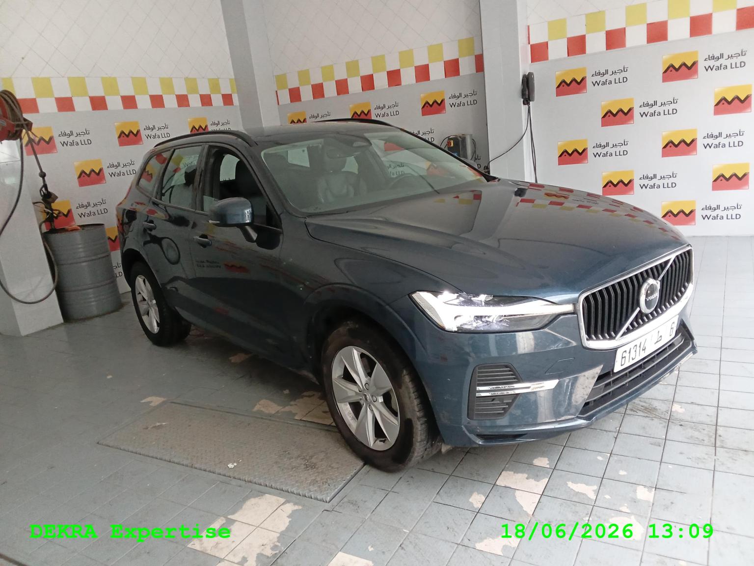 XC60 B4 MOMENTUM CORE 197C AWD