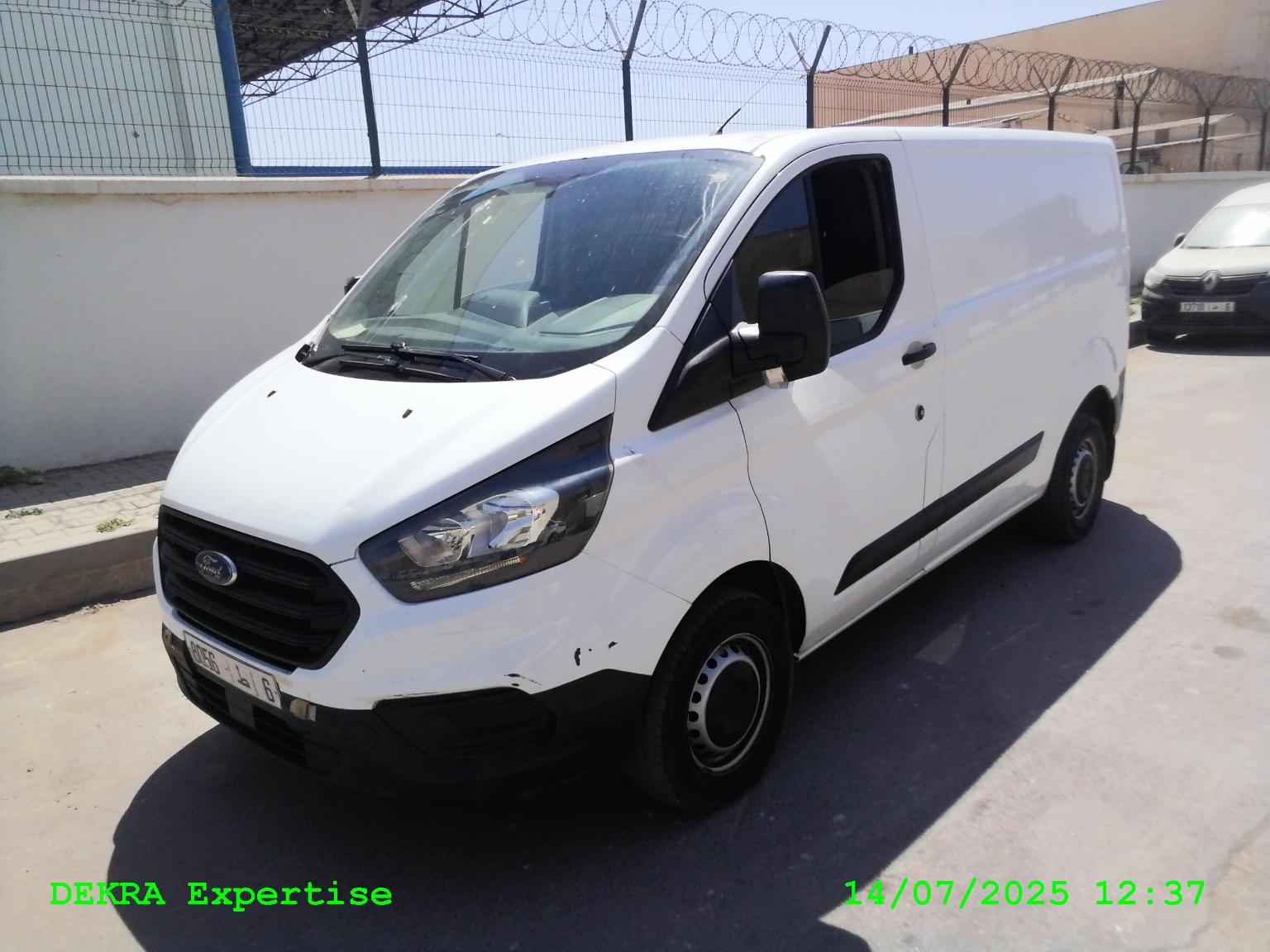 FOURGON TRANSIT L1H1